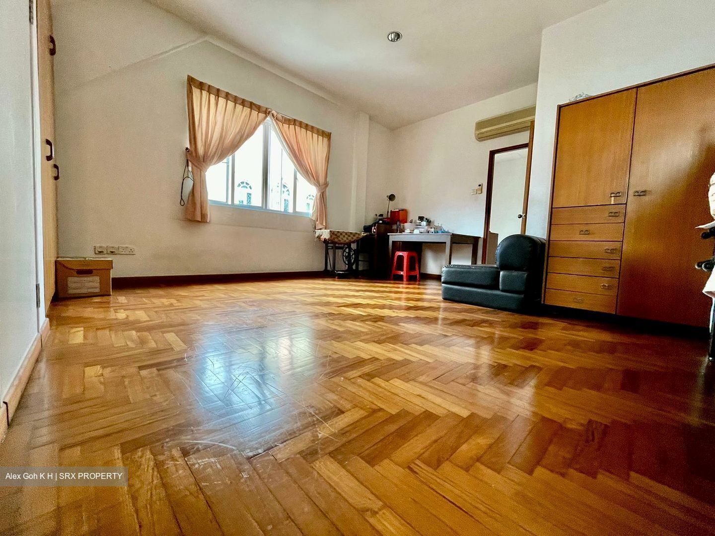 Sennett Estate (D13), Semi-Detached #393466531